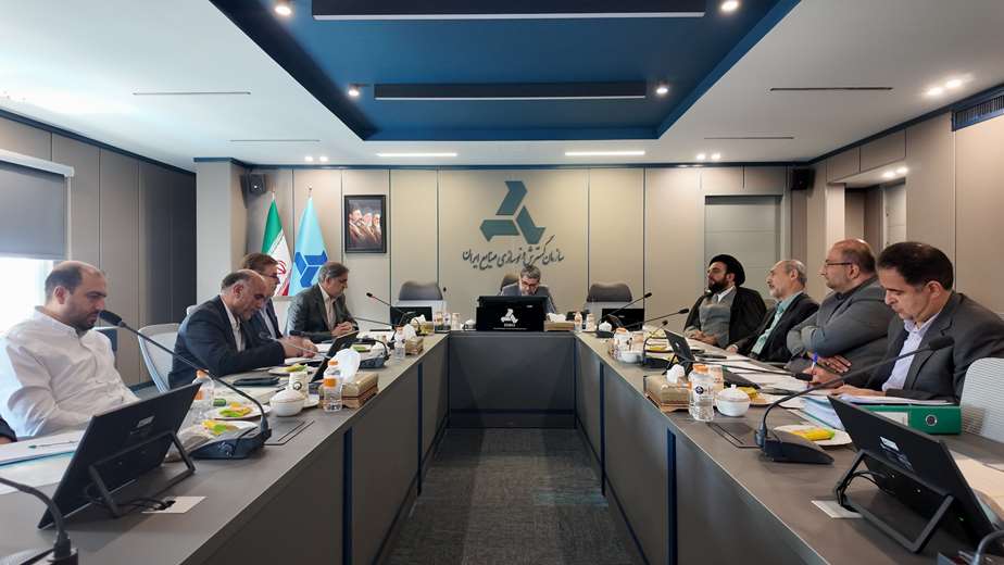 تأکید رئیس هیئت عامل ایدرو بر ارتقای فرهنگ سازمانی و تکریم ارزش‌های ایثار در نشست کمیته فرهنگی