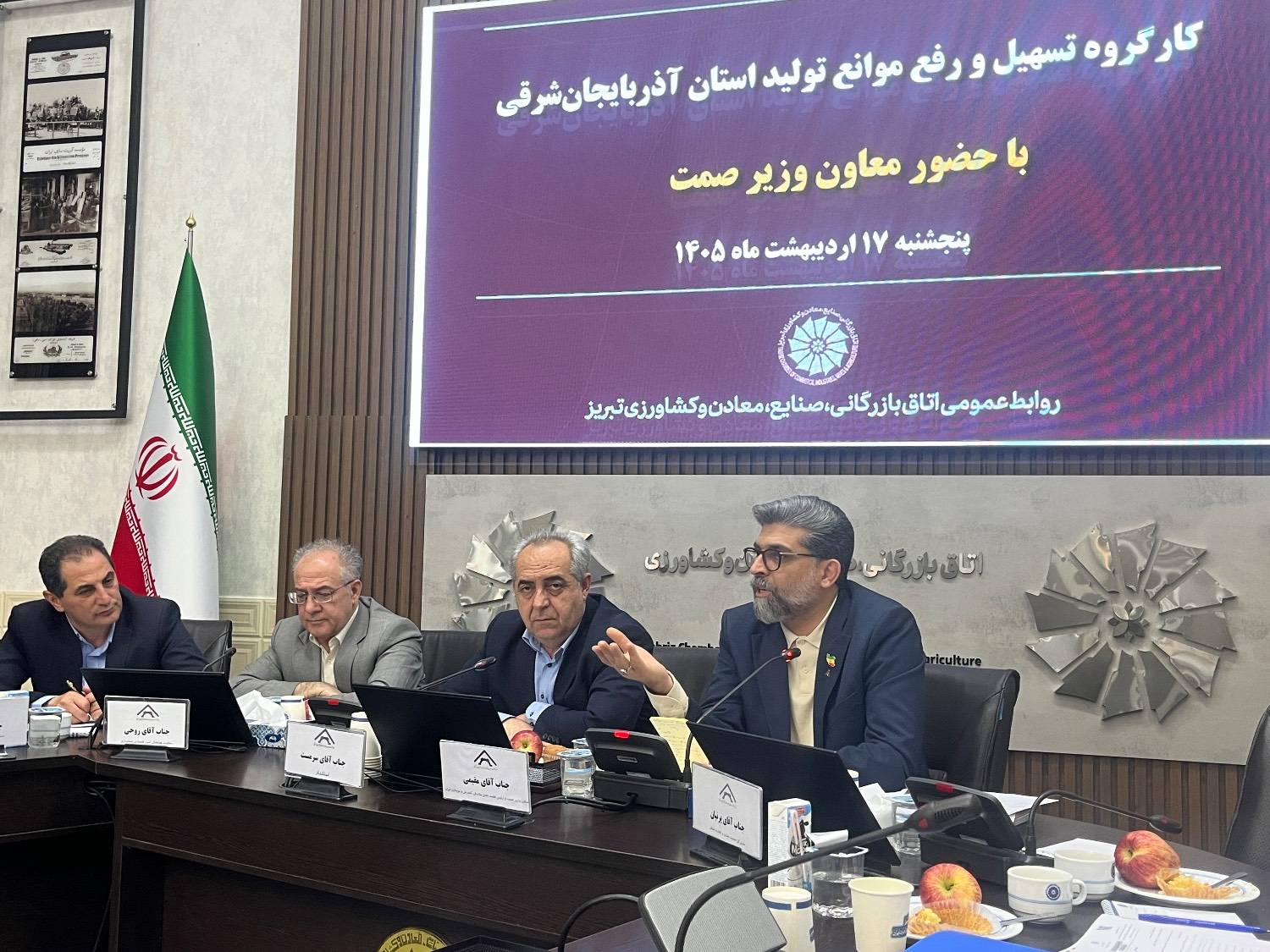 معاون وزارت صمت: سازوکارهای تأمین ارز و مواد اولیه تولید در حال اجرا است