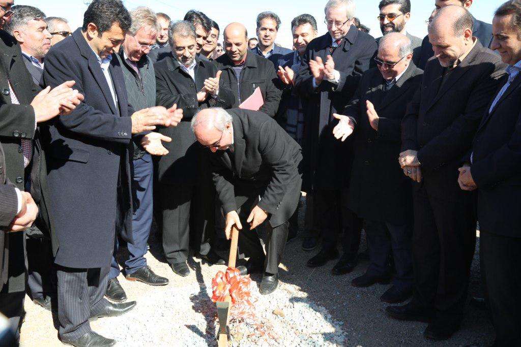 http://www.idro.ir/fa-ir/PublishingImages/951119-%20girbox-zanjan.jpg