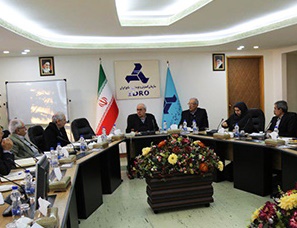 http://www.idro.ir/fa-ir/PublishingImages/961101-naft%20o%20niroo.jpg