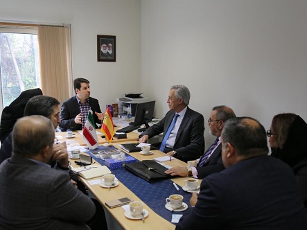 http://portal.imi.ir/PublishingImages/961206-araghchi.jpg